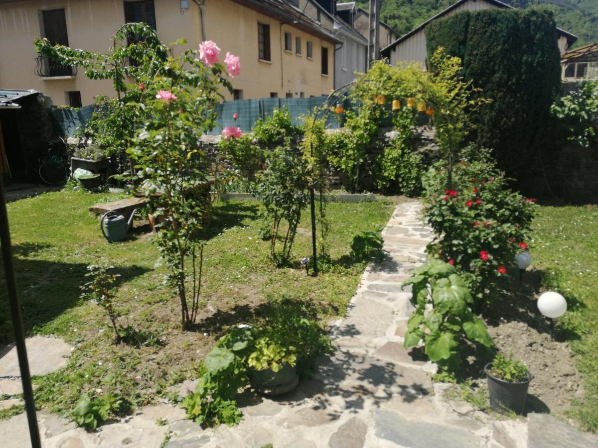 Villa Les Rosiers Bagnères-de-Luchon Exterior foto