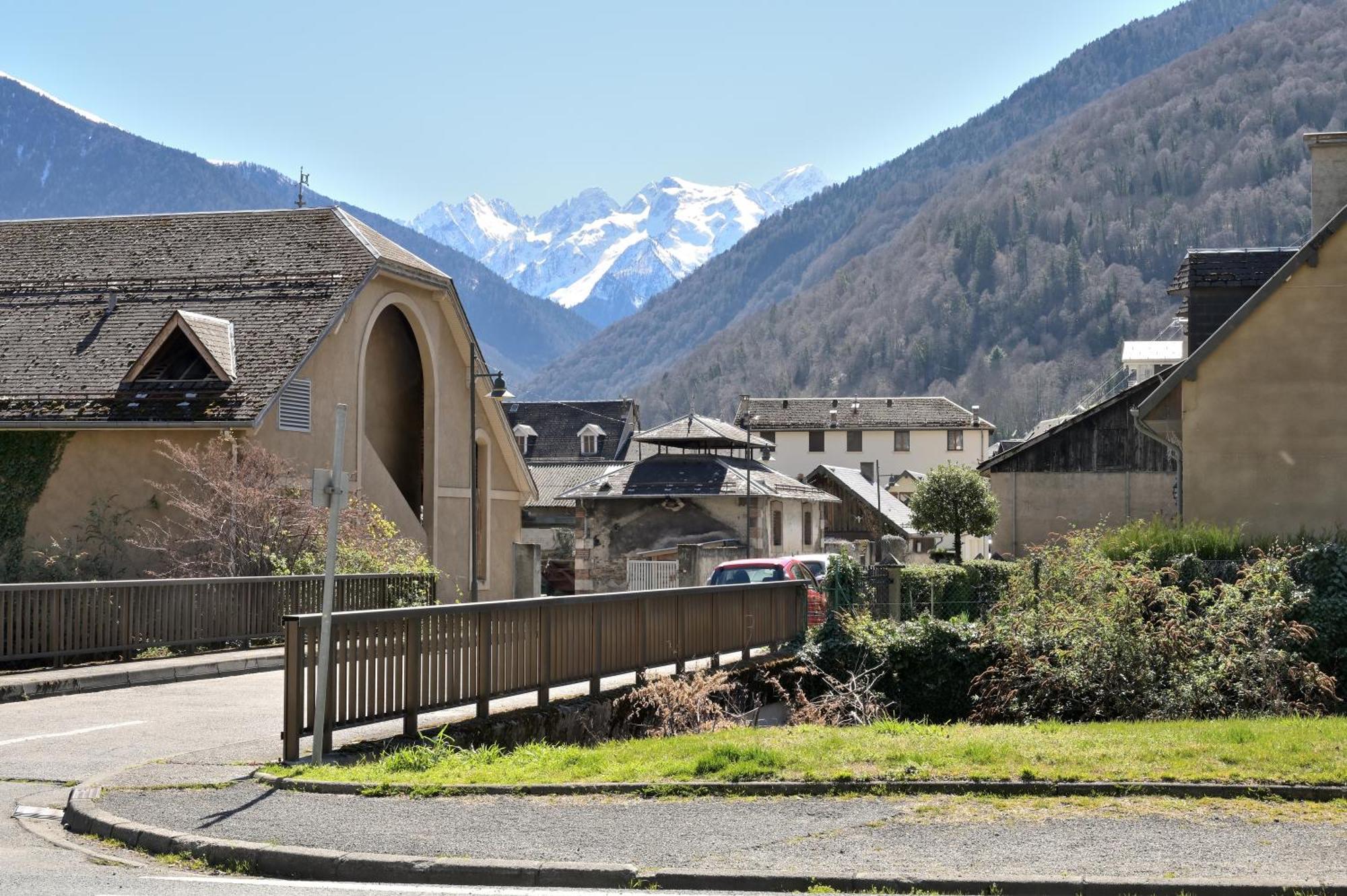Villa Les Rosiers Bagnères-de-Luchon Exterior foto